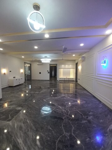 Parking in 4 BHK Builder Floor at Kibithu Homes, Sector 47 – for Rent