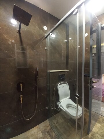 Bathroom in 4 BHK Builder Floor at Kibithu Homes, Sector 47 – for Rent