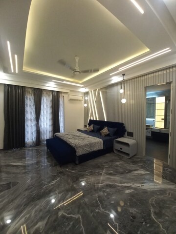 Living Room in 4 BHK Builder Floor at Kibithu Homes, Sector 47 – for Rent