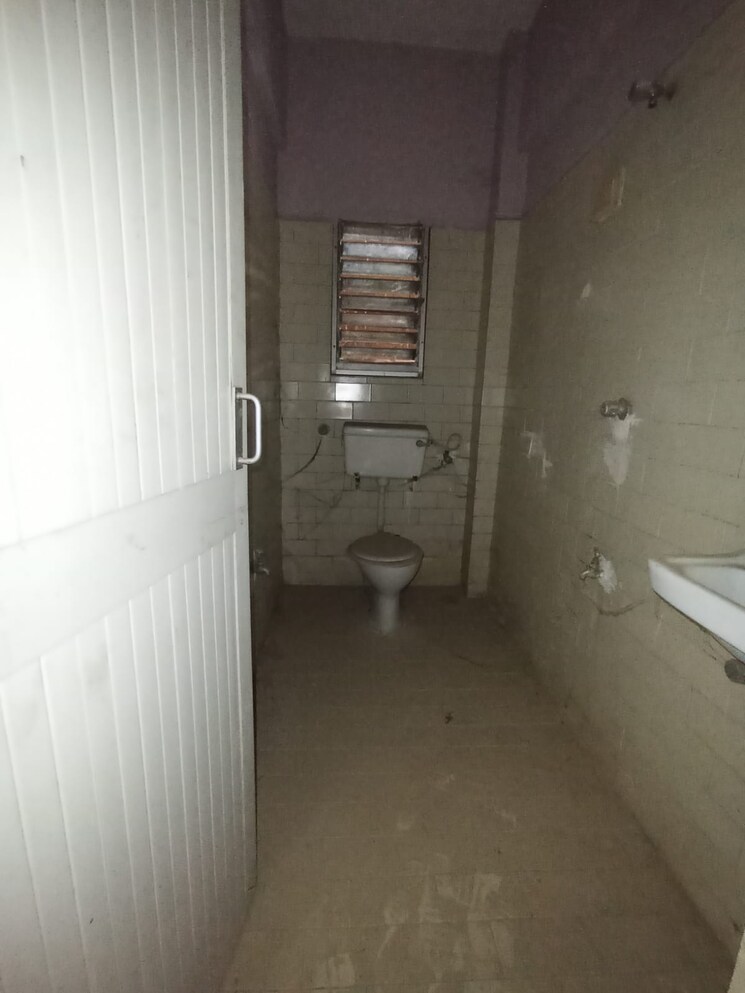 Bathroom, cbd belapur sector 8b 3 Bedroom 1700 Sq.Ft. Independent House In Cbd Belapur Sector 8b Navi Mumbai 7999284