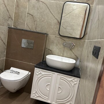 Bathroom in 3 BHK Builder Floor at Patiala Road – for Sale