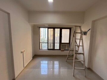 Room in 3 BHK Apartment at Aristo Pearl Residency, Prabhadevi – for Rent