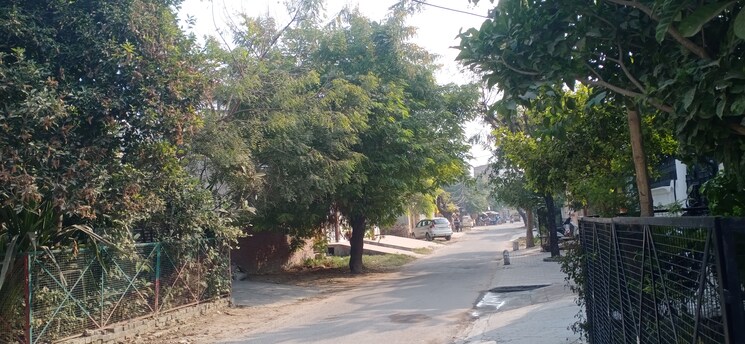 Garden, eldeco-sanskriti-enclave  2520 Sq.Ft. Plot In Eldeco ii Lucknow 7999291