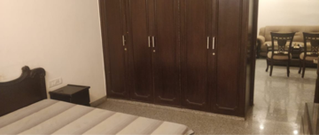 Room in 2 BHK Builder Floor at South Extension ii – for Rent