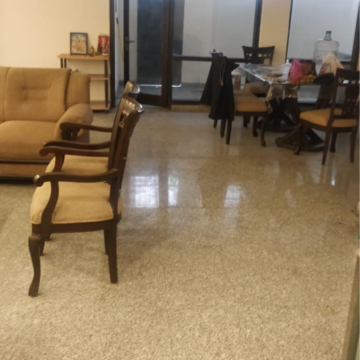 Living Room in 2 BHK Builder Floor at South Extension ii – for Rent