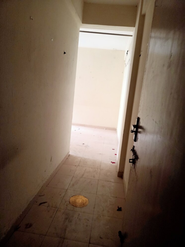 Room, auric-city-homes 3 Bedroom 672 Sq.Ft. Apartment In Sector 82 Faridabad 7999344