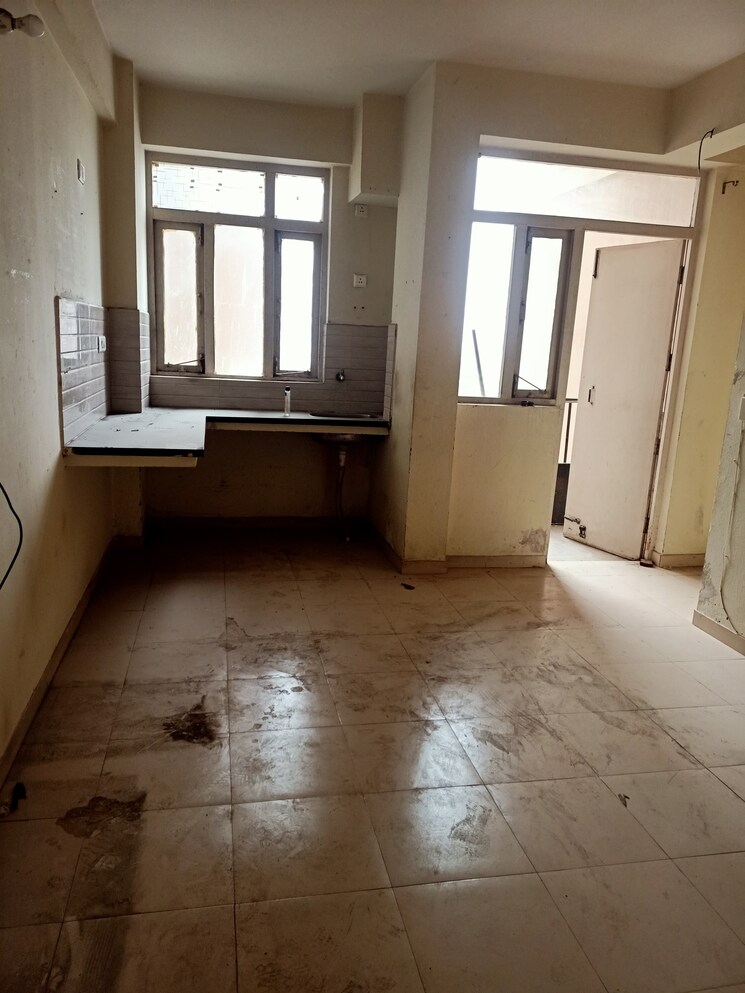 Room, auric-city-homes 3 Bedroom 672 Sq.Ft. Apartment In Sector 82 Faridabad 7999344