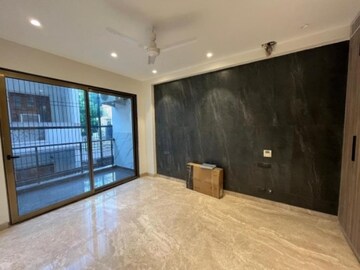 Room in 3 BHK Builder Floor at Sector 95 – for Sale