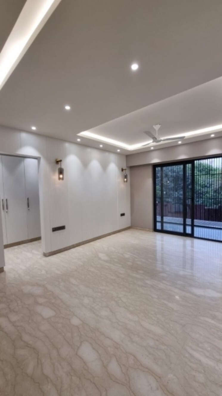 Room, sector 95 3 Bedroom 1358 Sq.Ft. Builder Floor In Sector 95 Gurgaon 7999353