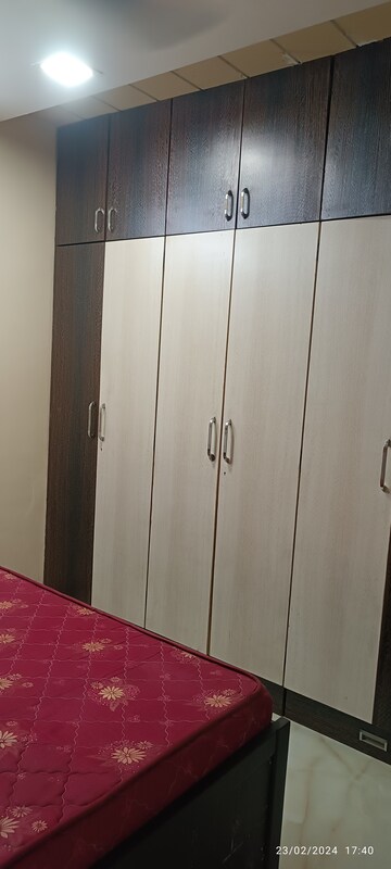 Room in 2.5 BHK Apartment at Nerul Sector 27 – for Sale
