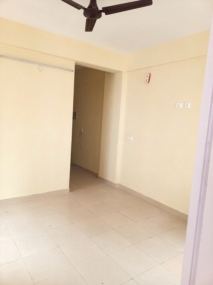 Room, auric-city-homes 1 Bedroom 357 Sq.Ft. Apartment In Sector 82 Faridabad 7999455
