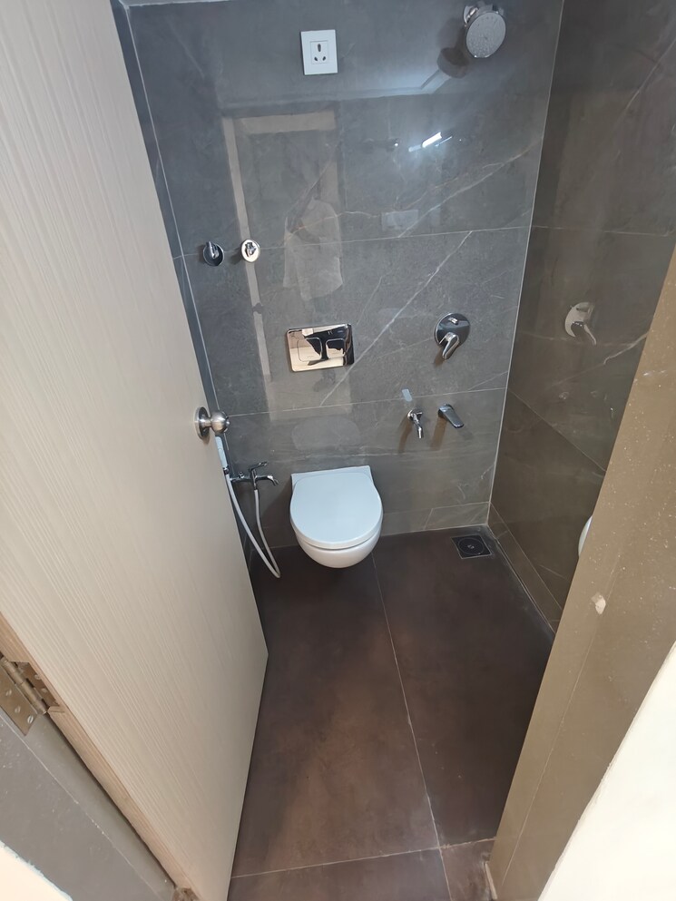 Bathroom, rna-ng-grand-empire 1 Bedroom 361 Sq.Ft. Apartment In Bhayandar East Thane 8001190