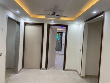 Room in 3 BHK Builder Floor at Sector 95 – for Sale