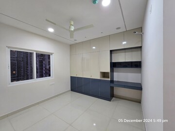 Room in 3 BHK Apartment at Prestige Tranquil, Kokapet – for Rent