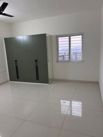 Master Bedroom in 3.5 BHK Apartment at Prestige Tranquil, Kokapet – for Rent