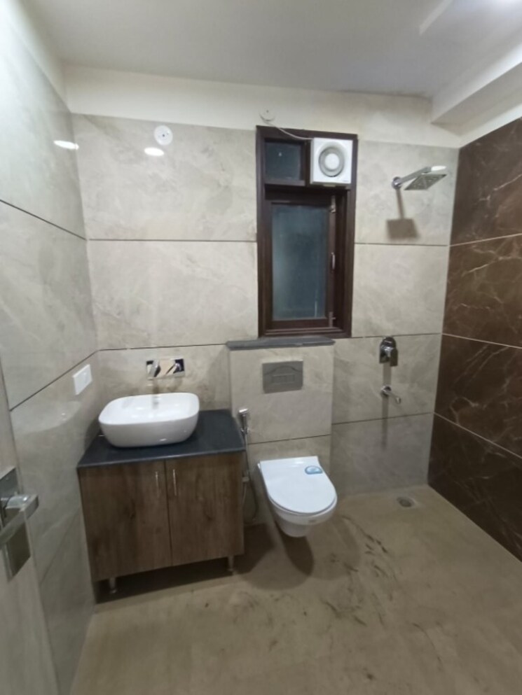 Bathroom, sector 95 3 Bedroom 1290 Sq.Ft. Builder Floor In Sector 95 Gurgaon 7999464