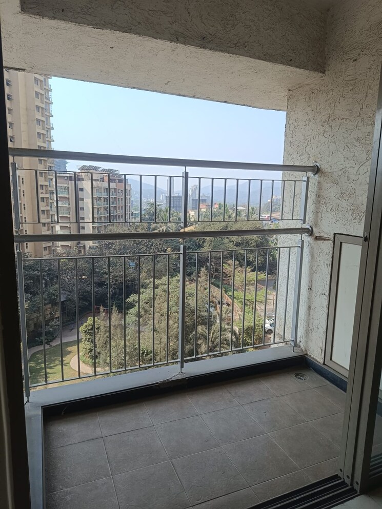 Balcony, lodha-splendora 2.5 Bedroom 850 Sq.Ft. Apartment In Ghodbunder Road Thane 7999558
