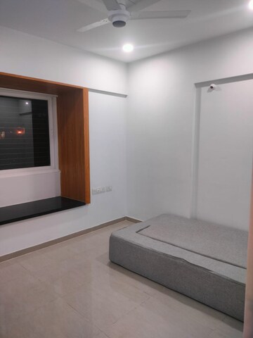 Room in 3 BHK Apartment at Jayabheri The Summit, Narsingi – for Rent