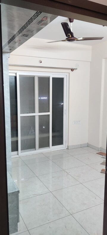 Room in 2 BHK Apartment at SR Purvi Pride, Whitefield – for Rent
