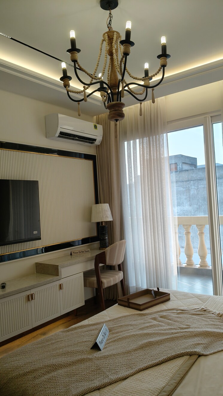 Room, ambala highway 4 Bedroom 2200 Sq.Ft. Apartment In Ambala Highway Zirakpur 7999655