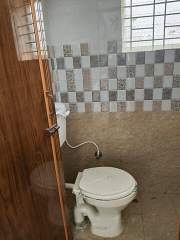 Master Bedroom in 2 BHK Builder Floor at Whitefield – for Rent