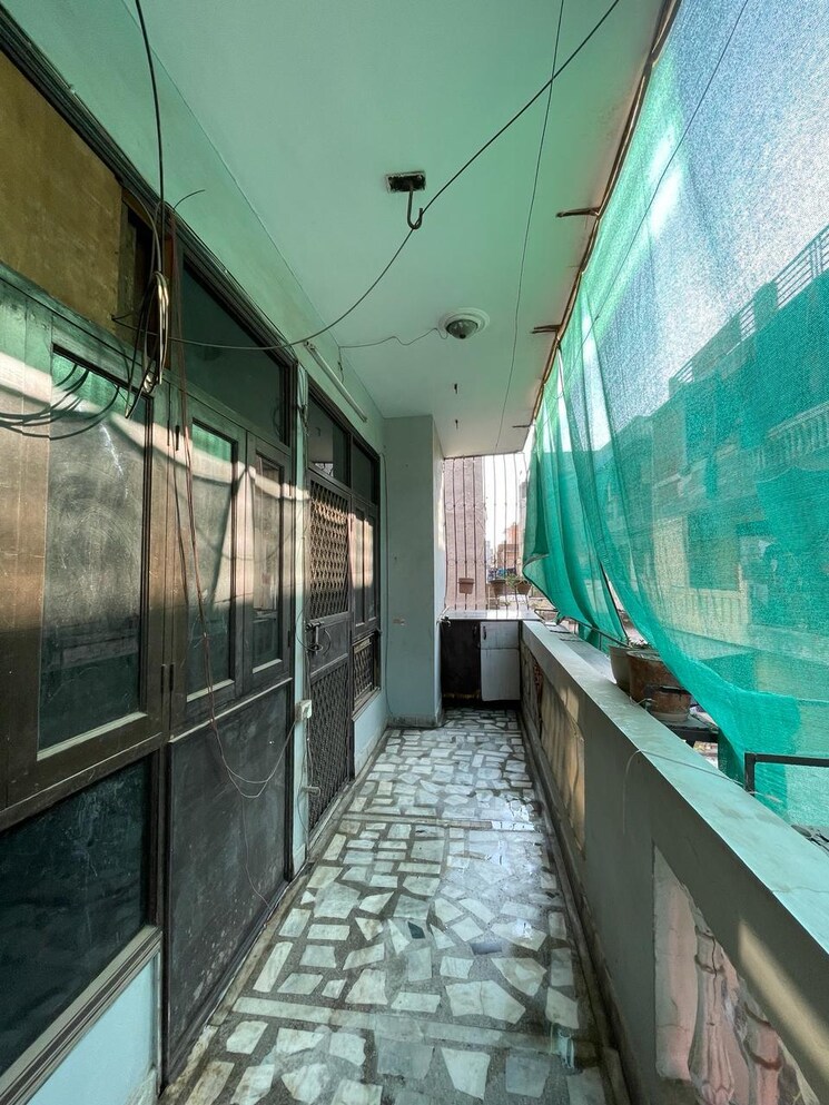 Balcony, sector 32 3 Bedroom 1593 Sq.Ft. Builder Floor In Sector 32 Faridabad 7999668