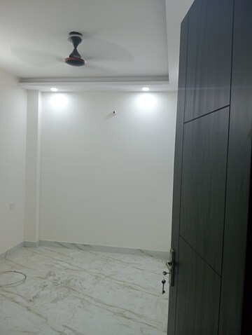 Room in 3 BHK Builder Floor at Govindpuri – for Sale