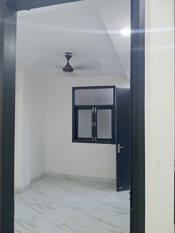 Room in 3 BHK Builder Floor at Govindpuri – for Sale