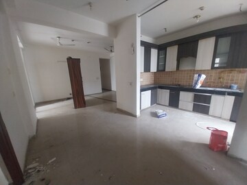 Room in 2 BHK Apartment at Mahagun Mywoods, Sector 16c Greater Noida – for Sale
