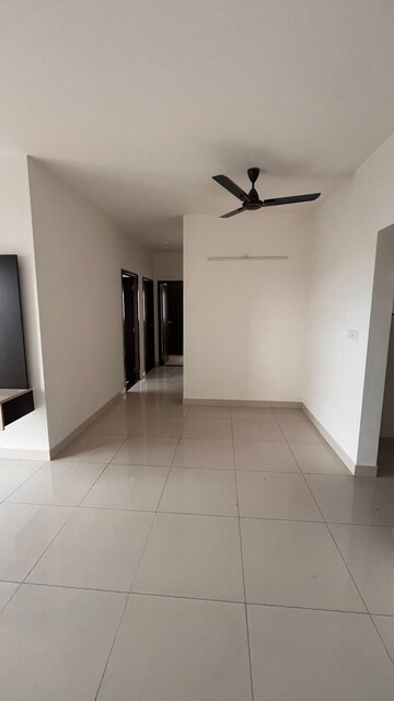 Room in 3 BHK Apartment at Provident Park Square, Kanakapura Road – for Rent