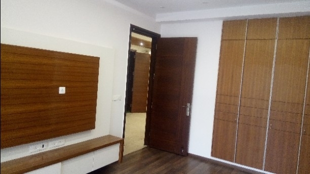 3 BHK + Servant Room,Study Room Builder Floor For Sale in Sector 71
