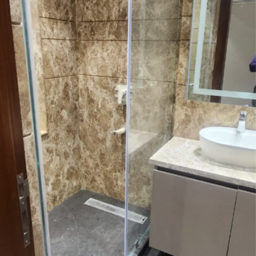 Bathroom in 3 BHK Builder Floor at Green Park – for Sale