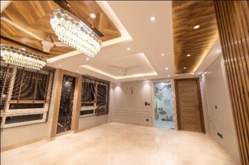 Room in 3 BHK Builder Floor at Sector 71 – for Sale