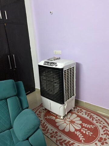 Room in 2 BHK Apartment at Raj Nagar Extension – for Rent
