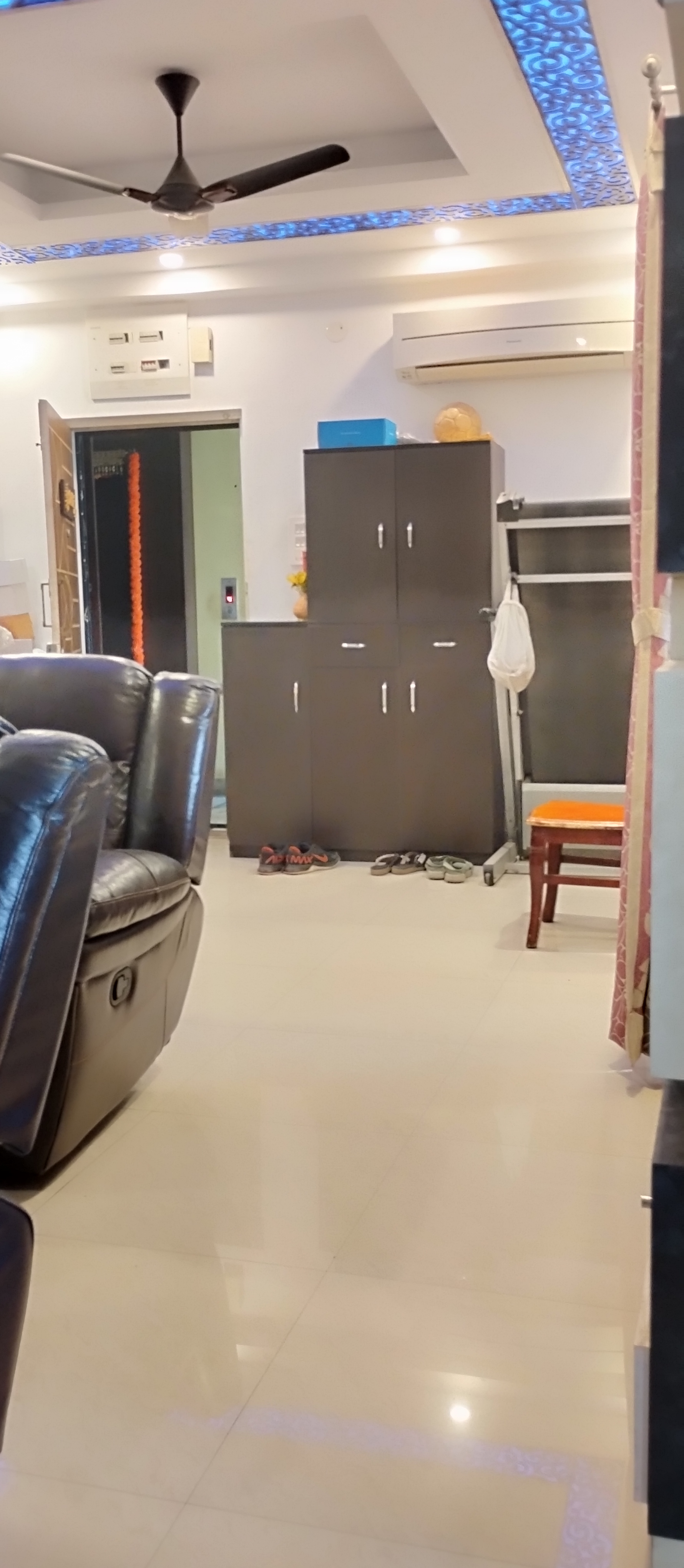 3 BHK + Extra Room Apartment For Sale in Kolkatta GPO