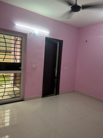 Room in 3.5 BHK Apartment at BPTP Park 81, Sector 81 – for Rent