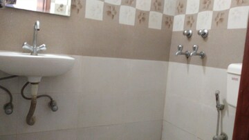 Bathroom in 1 BHK Builder Floor at Ansal Sushant Lok I, Sector 43 – for Rent