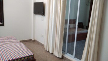 Building Lobby in 1 BHK Builder Floor at Ansal Sushant Lok I, Sector 43 – for Rent