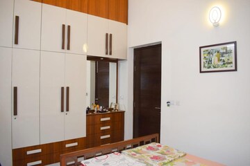 Room in 4 BHK Villa at Kr Puram – for Sale