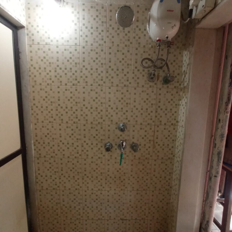 Bathroom, god-gifts-building 1 Bedroom 350 Sq.Ft. Apartment In Western Railway Workshop Mumbai 8000109