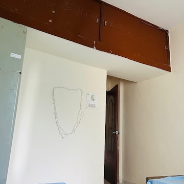 Furnished Amenities in 2 BHK Apartment at A.V.Bhat Oakwoods Apartment, Viman Nagar – for Rent