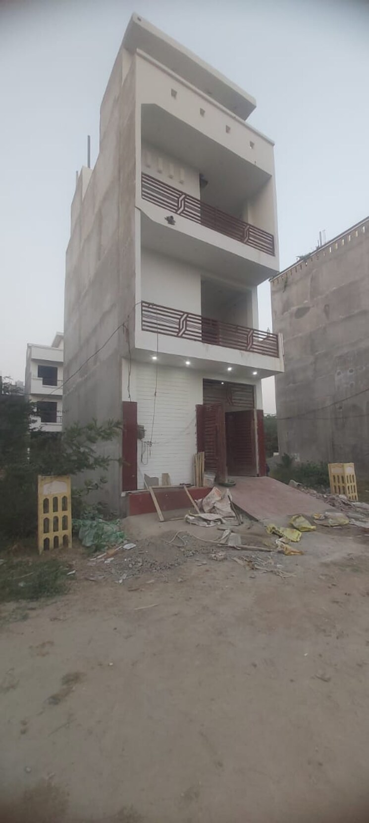 Exterior View, upavp-vrindavan-yojana 6 Bedroom 1600 Sq.Ft. Independent House In Vrindavan Yojna Lucknow 8000225