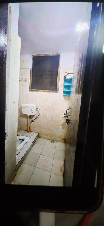 Bathroom in 3 BHK Villa at Tulip Mall, Sector 46 – for Rent