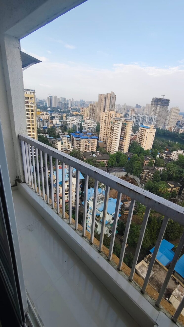 Balcony, panchpakhadi-jewel 2 Bedroom 650 Sq.Ft. Apartment In Panch Pakhadi Thane 8000377