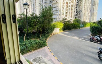 1 RK Apartment For Rent in DLF One Midtown, Moti Nagar