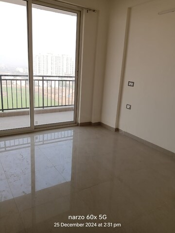Room in 3 BHK Apartment at ROF Aalayas Phase 2, Sector 102 – for Rent
