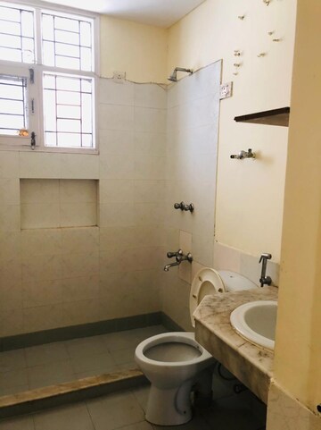 Bathroom in 3 BHK Builder Floor at SS Mayfield Gardens, Sector 51 – for Rent