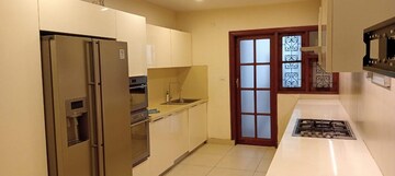 Room in 3 BHK Apartment at HM Gladiolus, Halasuru – for Rent