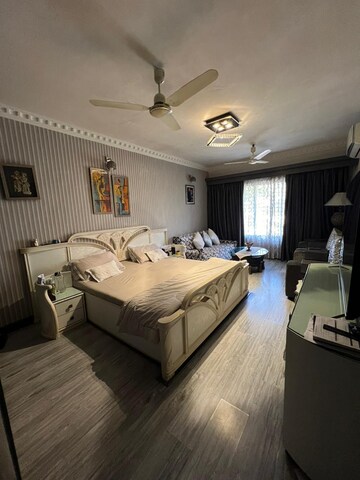 Bedroom in 4 BHK Apartment at Nahars Everest, Versova – for Sale