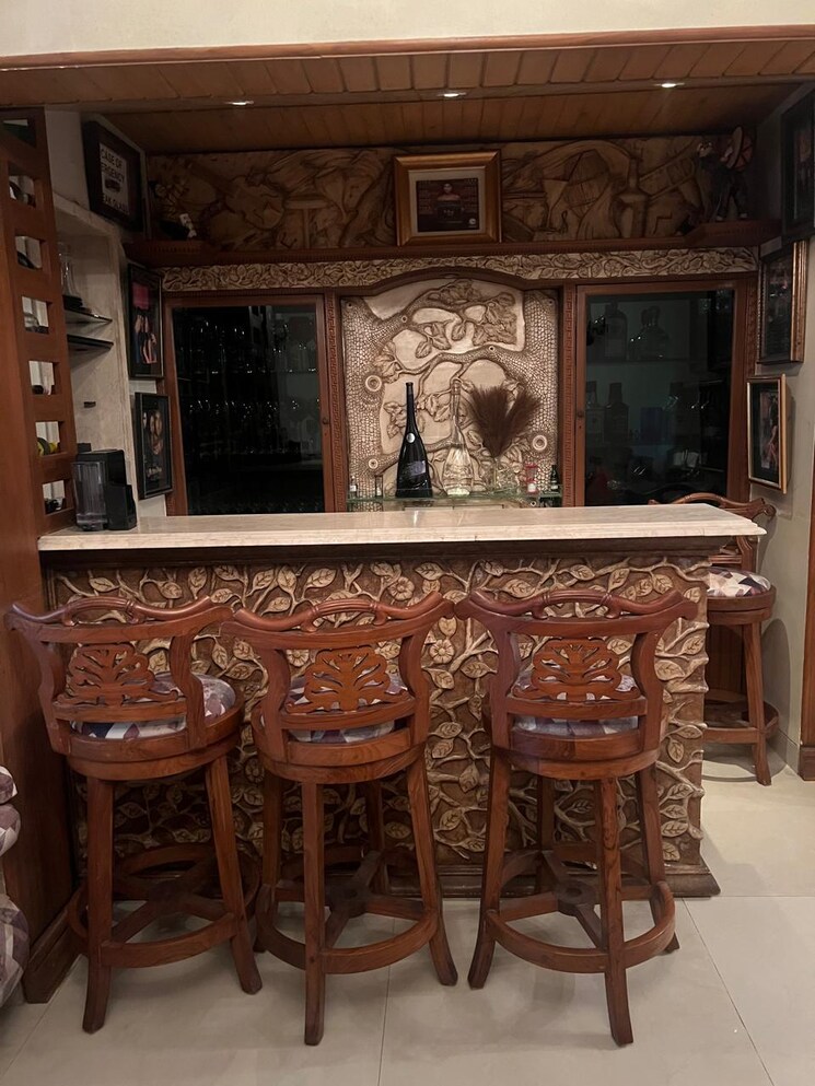  Parking, nahars-everest 4 Bedroom 2400 Sq.Ft. Apartment In Versova Mumbai 8000513